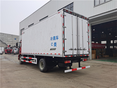雞苗車金杯廂式冷藏車供應(yīng) 專業(yè)運(yùn)輸解決方案